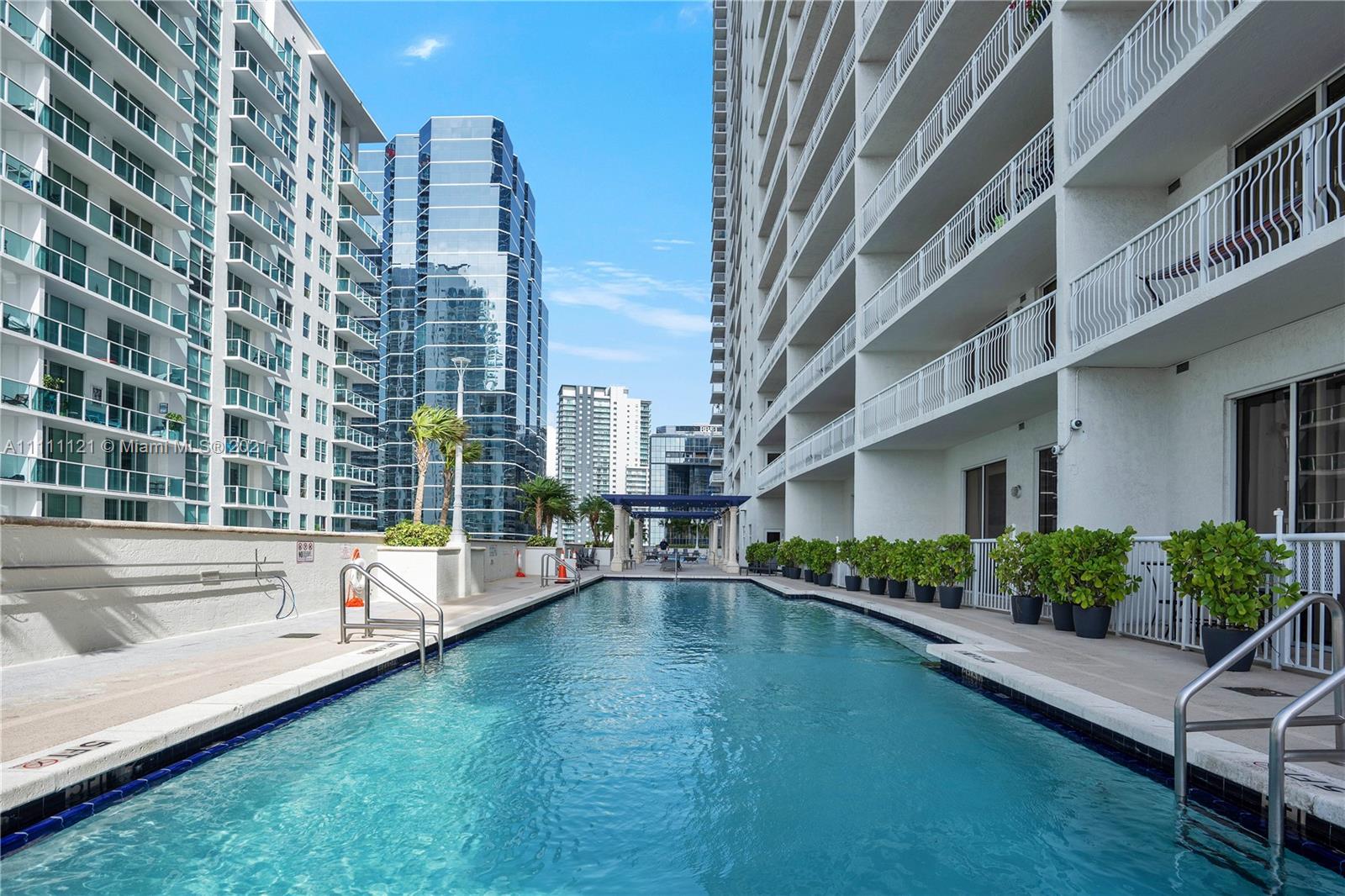THE CLUB AT BRICKELL BAY - Residential