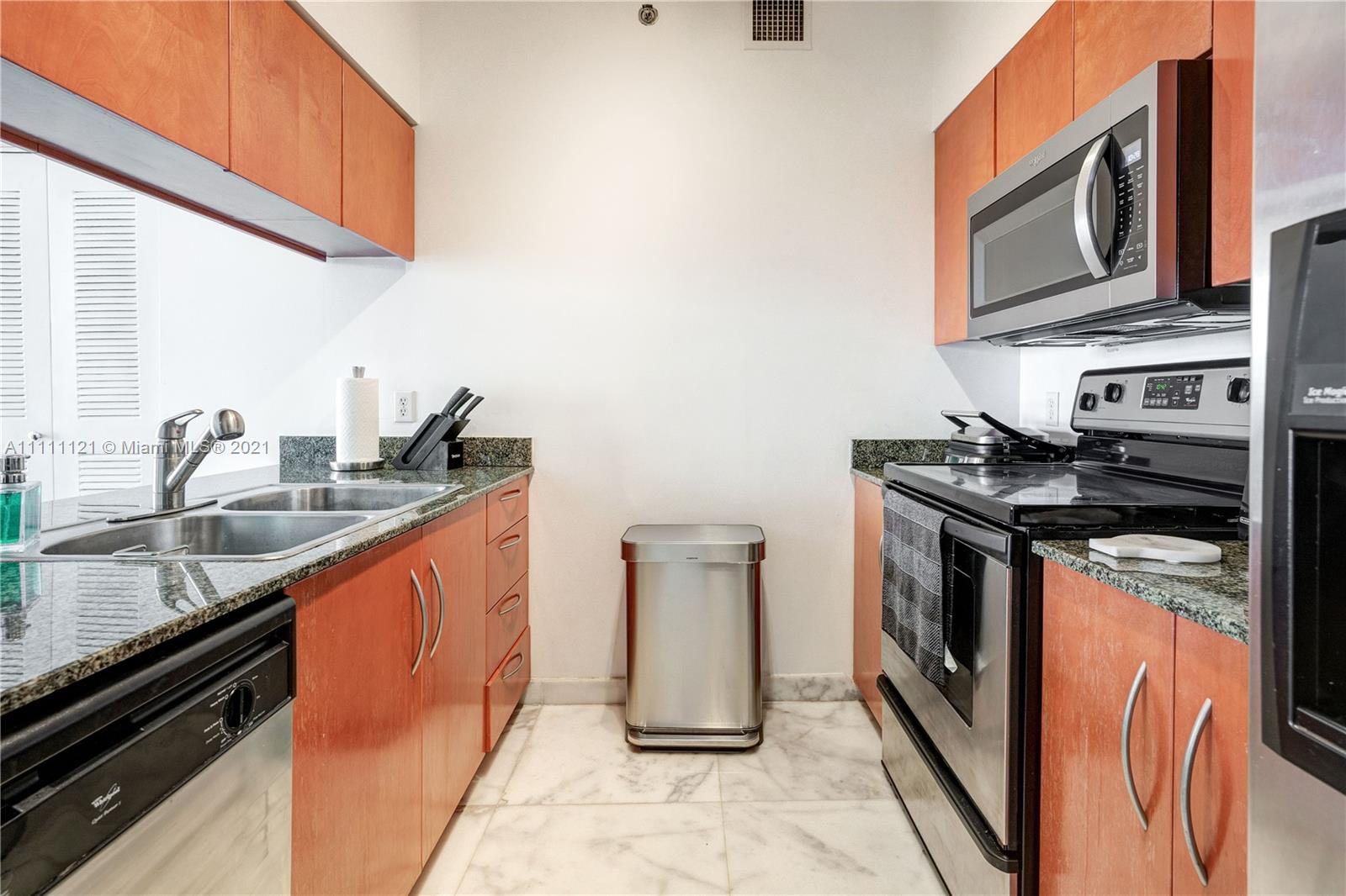 THE CLUB AT BRICKELL BAY - Residential