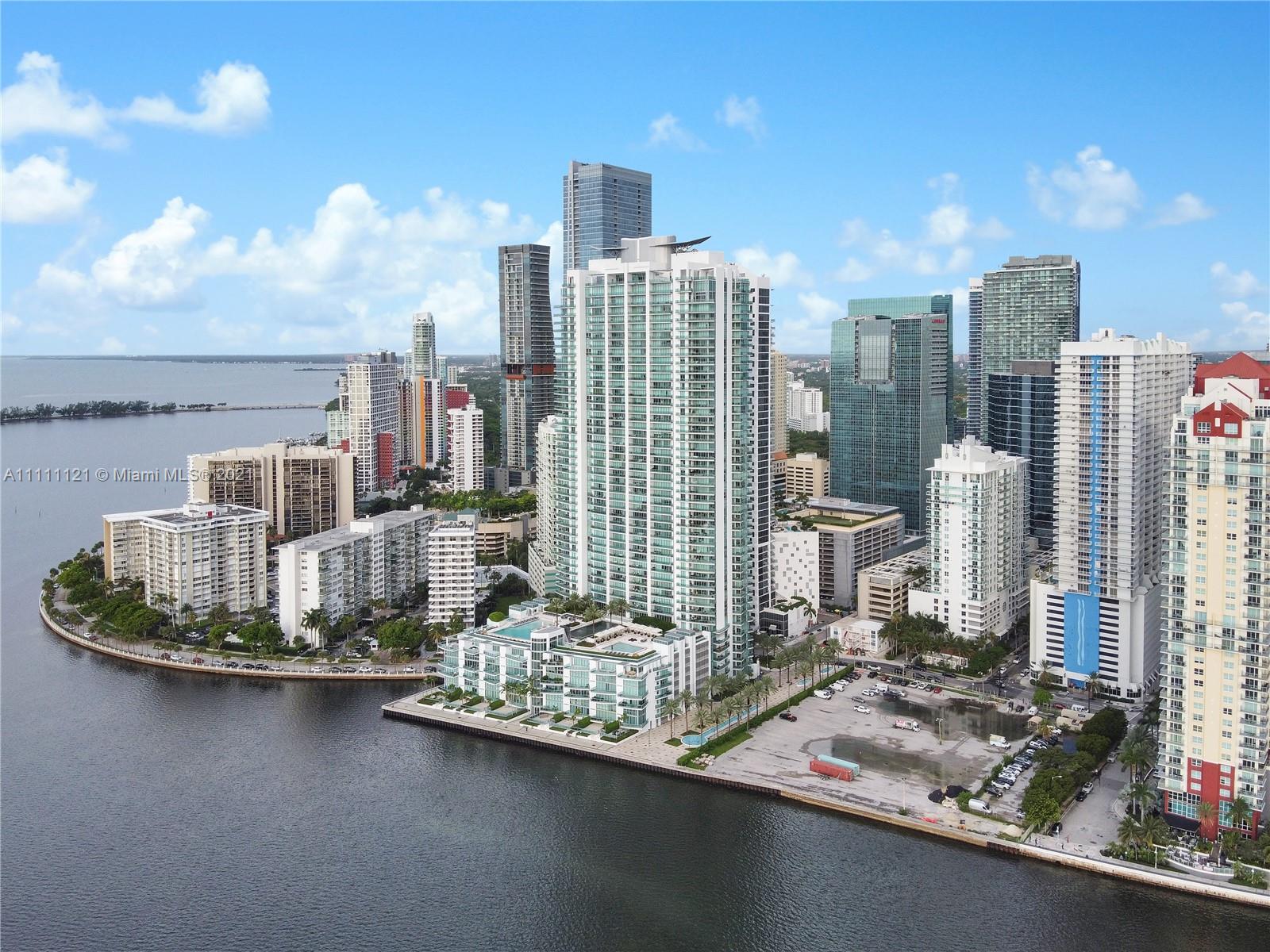 THE CLUB AT BRICKELL BAY - Residential