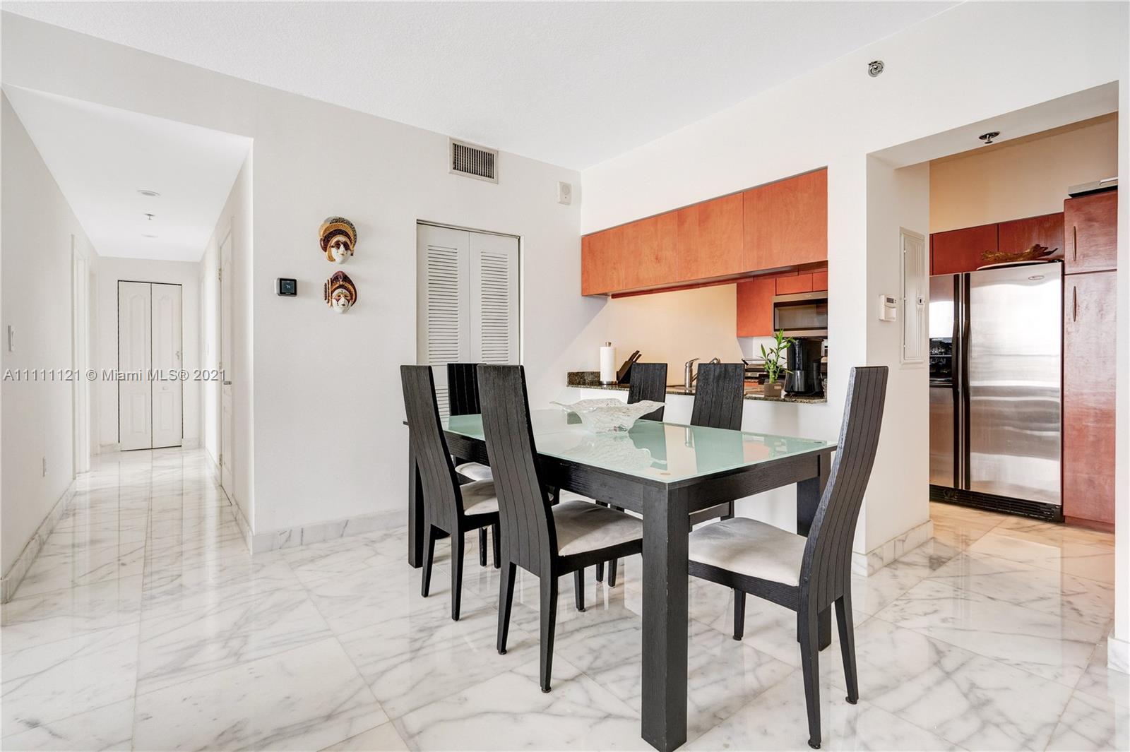 THE CLUB AT BRICKELL BAY - Residential