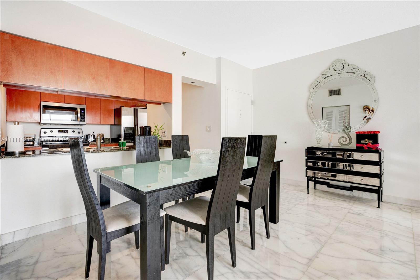 THE CLUB AT BRICKELL BAY - Residential