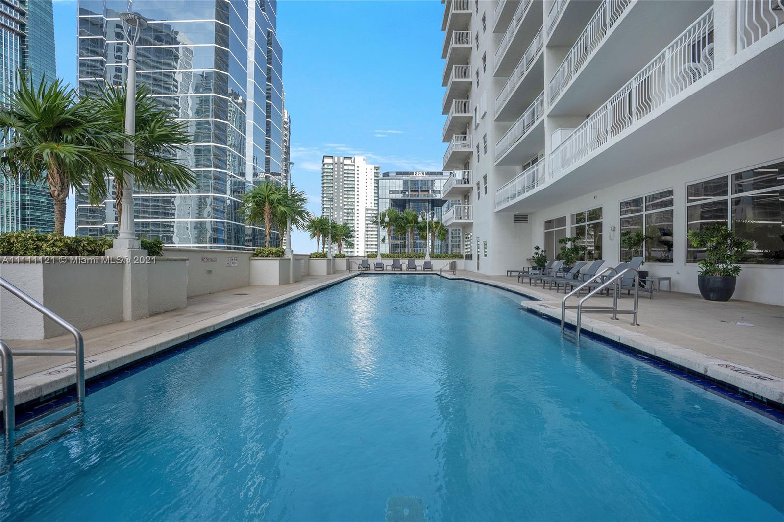 THE CLUB AT BRICKELL BAY - Residential