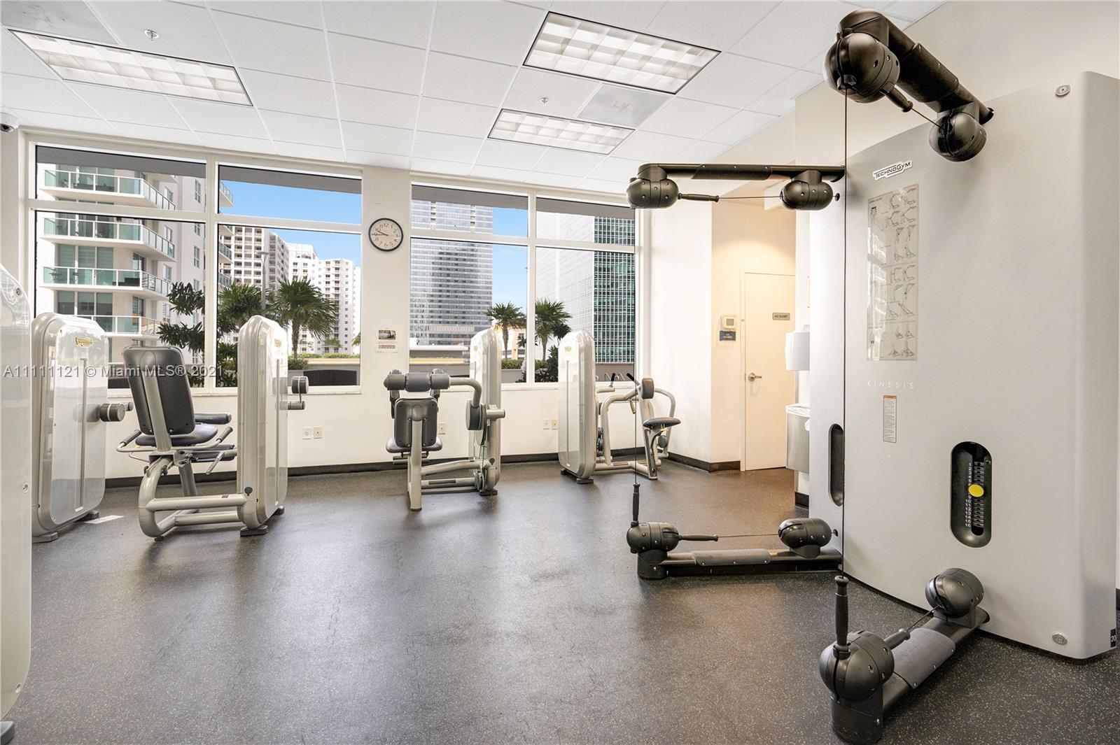 THE CLUB AT BRICKELL BAY - Residential