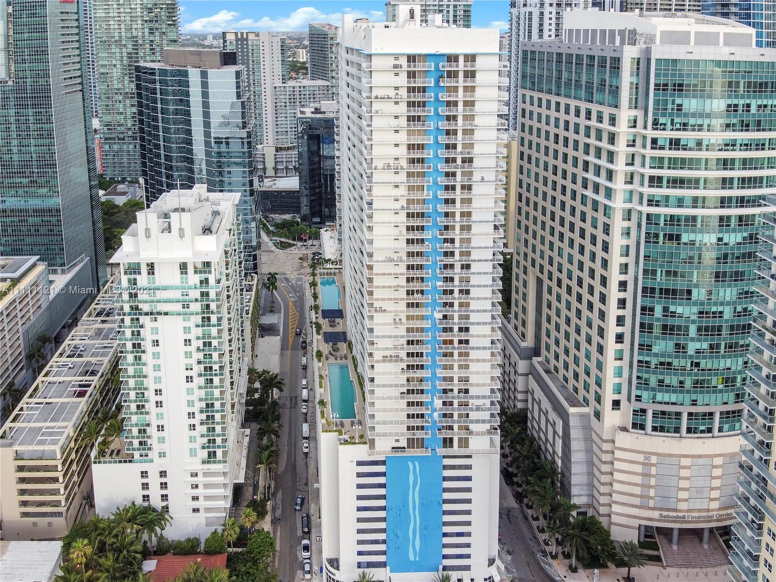 THE CLUB AT BRICKELL BAY - Residential