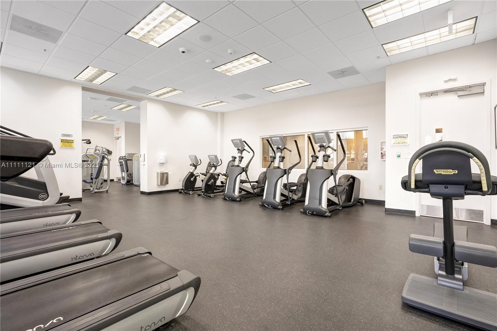 THE CLUB AT BRICKELL BAY - Residential