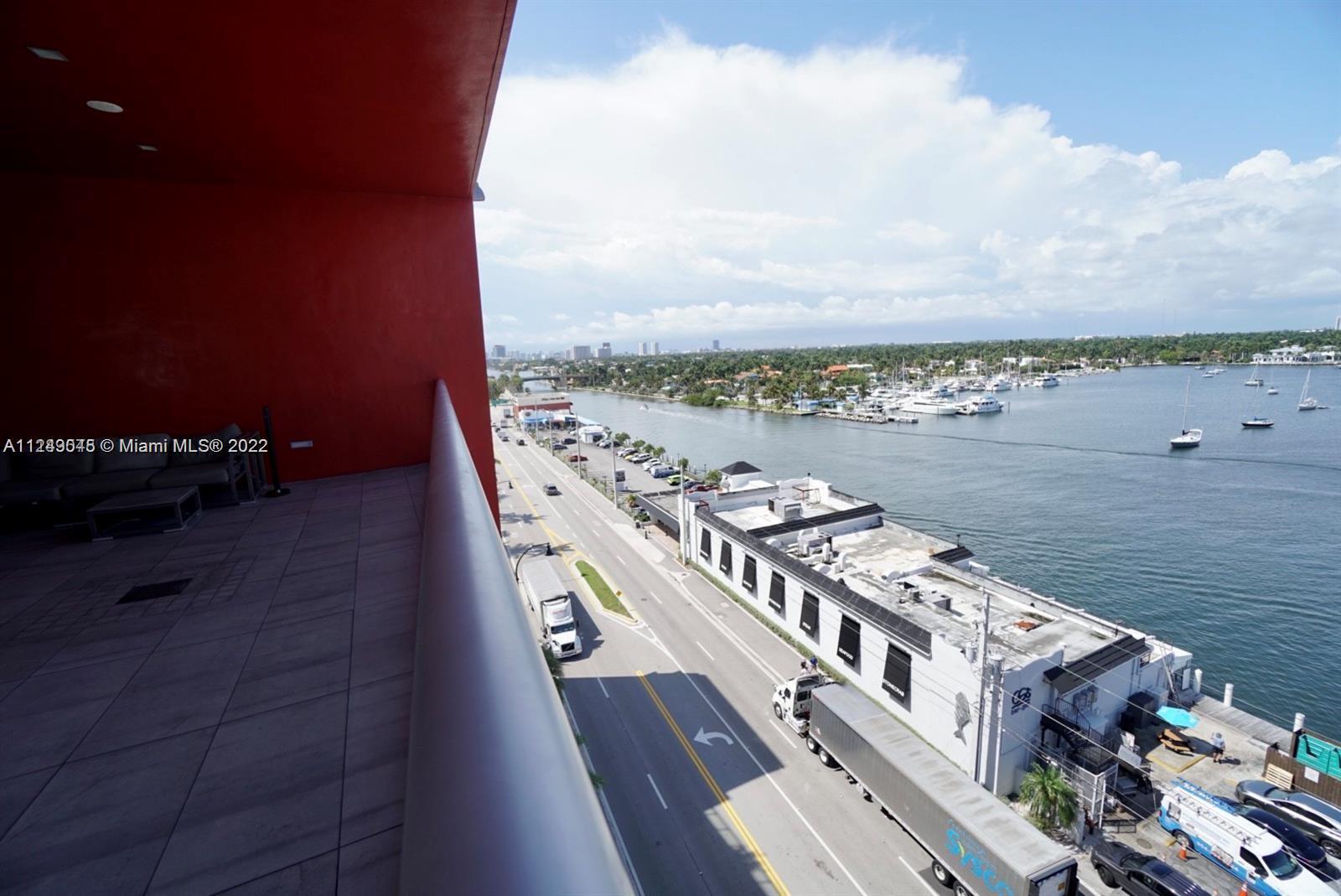 COSTA HOLLYWOOD CONDO - Residential