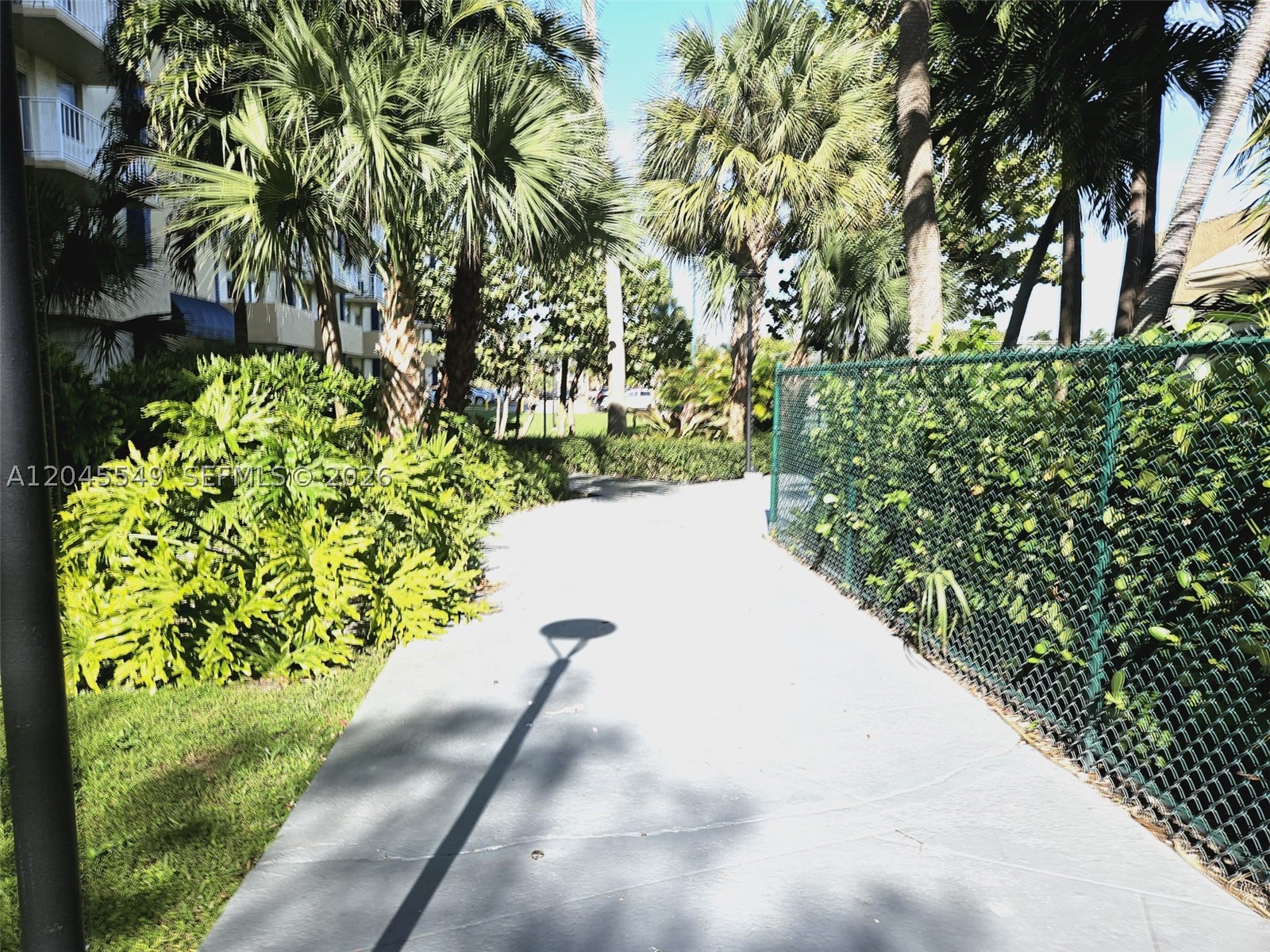 YOLANDA VILLAS CONDO - Residential Lease
