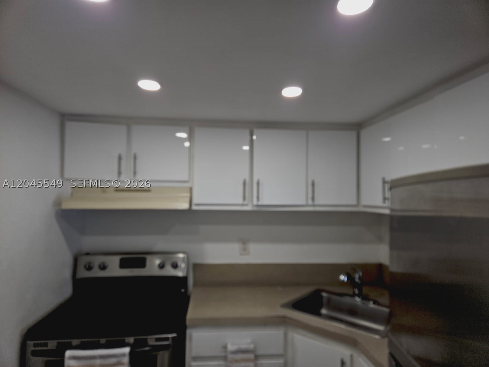 YOLANDA VILLAS CONDO - Residential Lease