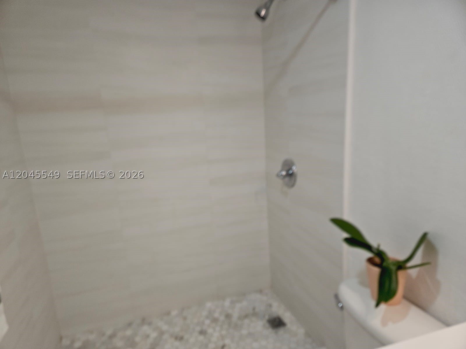 YOLANDA VILLAS CONDO - Residential Lease