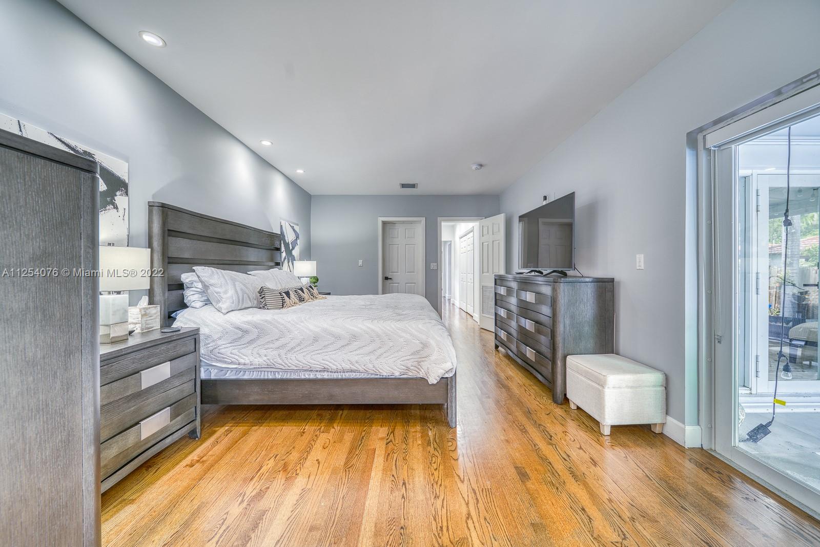 SOUTH SHENANDOAH - Residential Lease