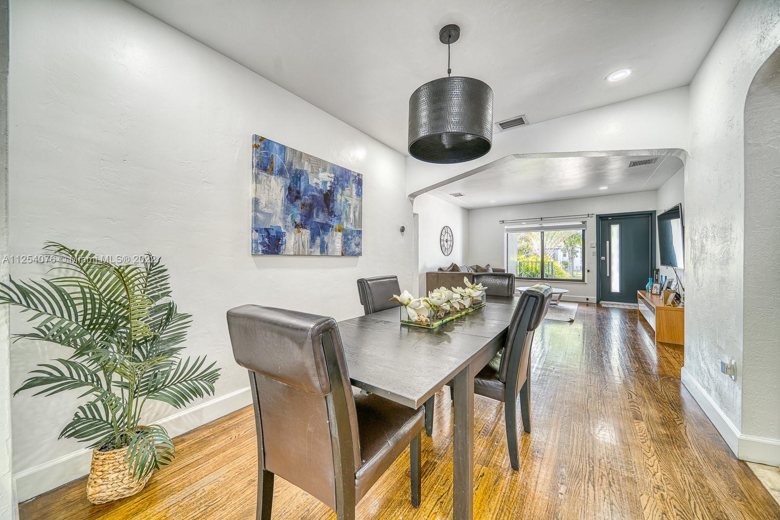 SOUTH SHENANDOAH - Residential Lease