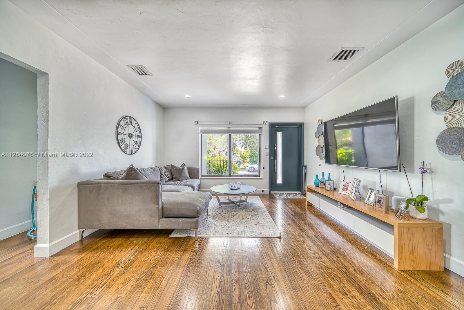 SOUTH SHENANDOAH - Residential Lease