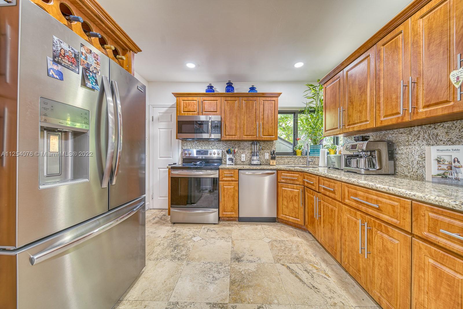 SOUTH SHENANDOAH - Residential Lease