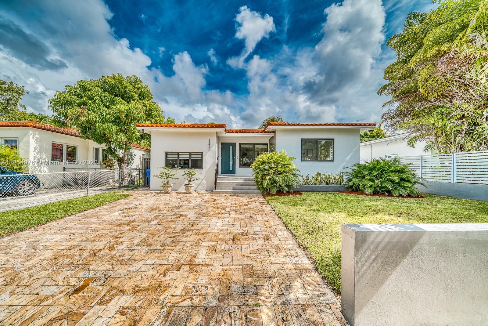SOUTH SHENANDOAH - Residential Lease