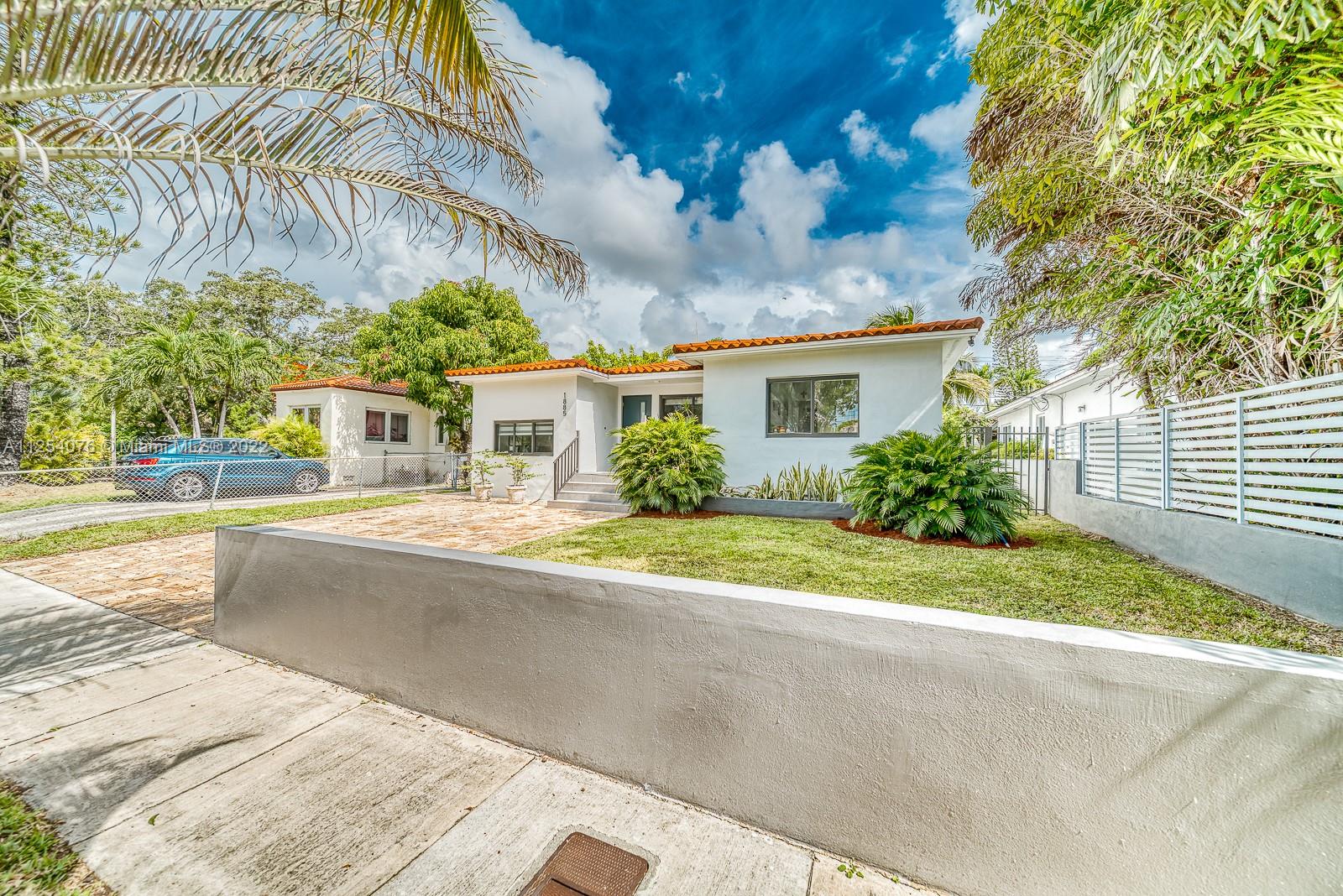 SOUTH SHENANDOAH - Residential Lease
