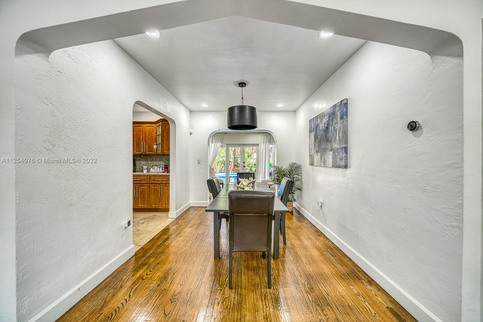 SOUTH SHENANDOAH - Residential Lease