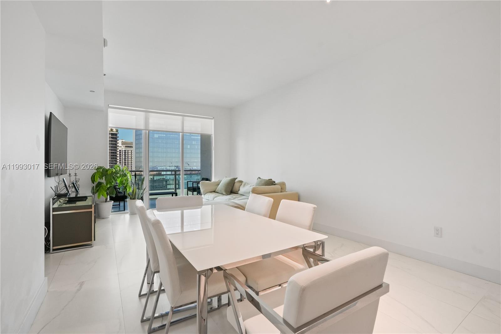 THE PLAZA 851 BRICKELL CO - Residential