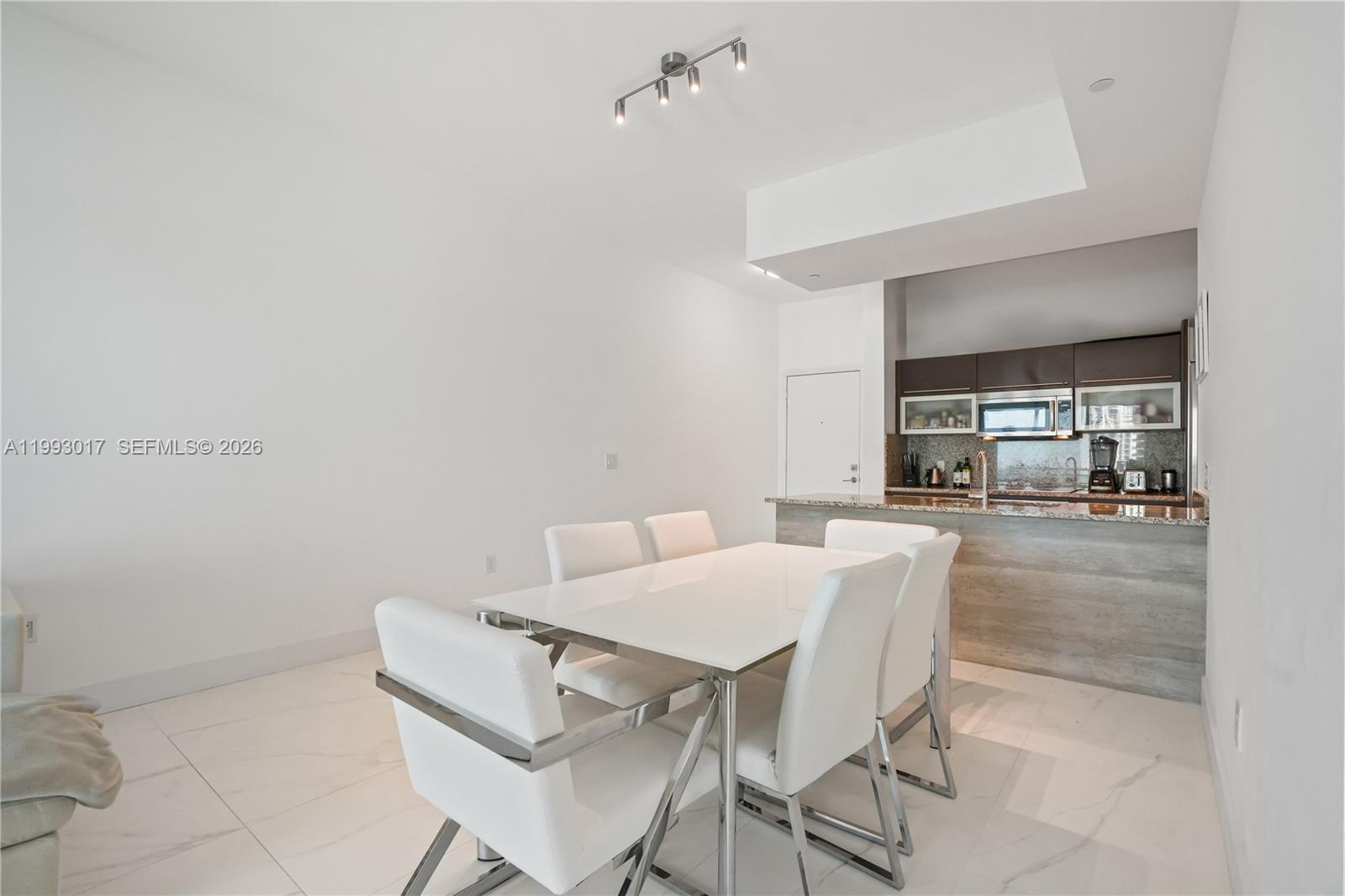 THE PLAZA 851 BRICKELL CO - Residential