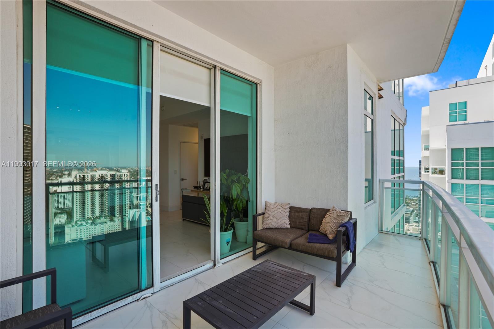 THE PLAZA 851 BRICKELL CO - Residential