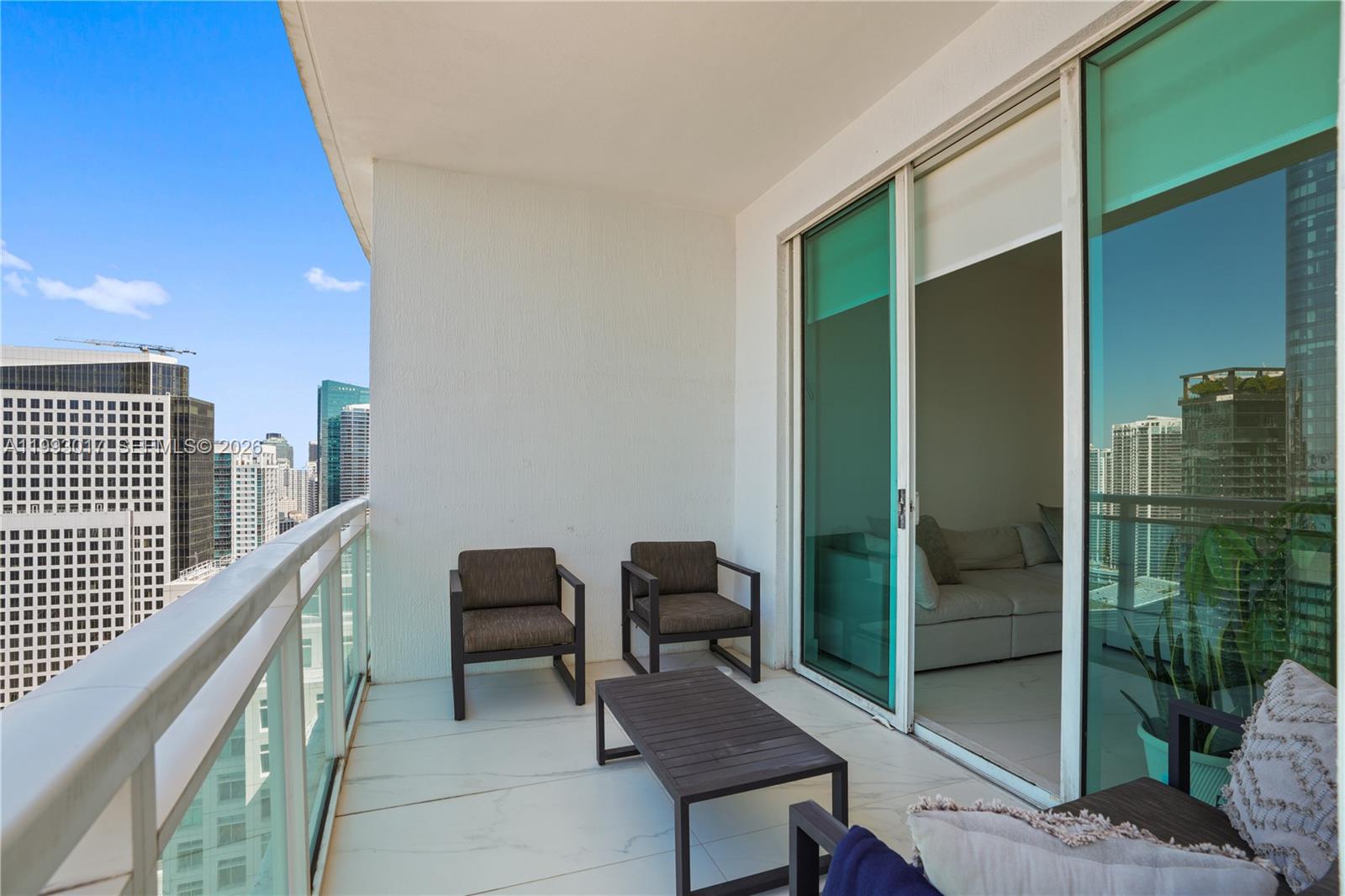 THE PLAZA 851 BRICKELL CO - Residential