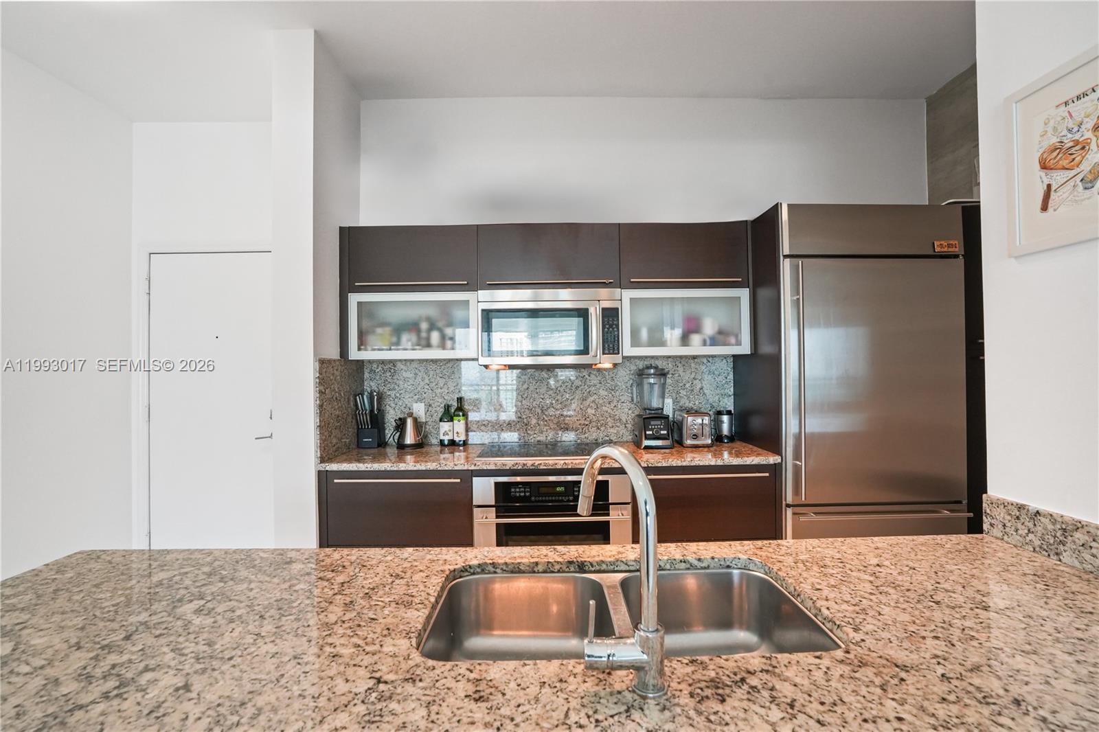 THE PLAZA 851 BRICKELL CO - Residential
