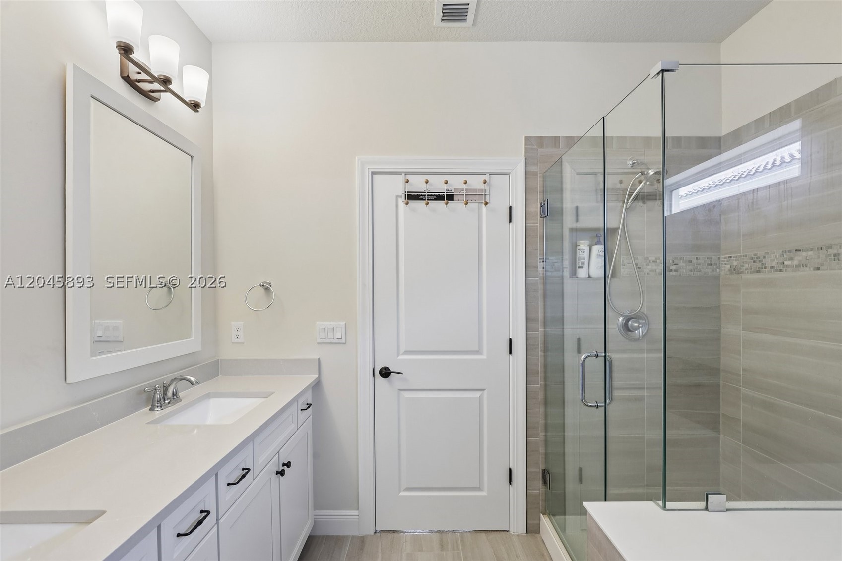 HILLCREST COUNTRY CLUB SO - Residential