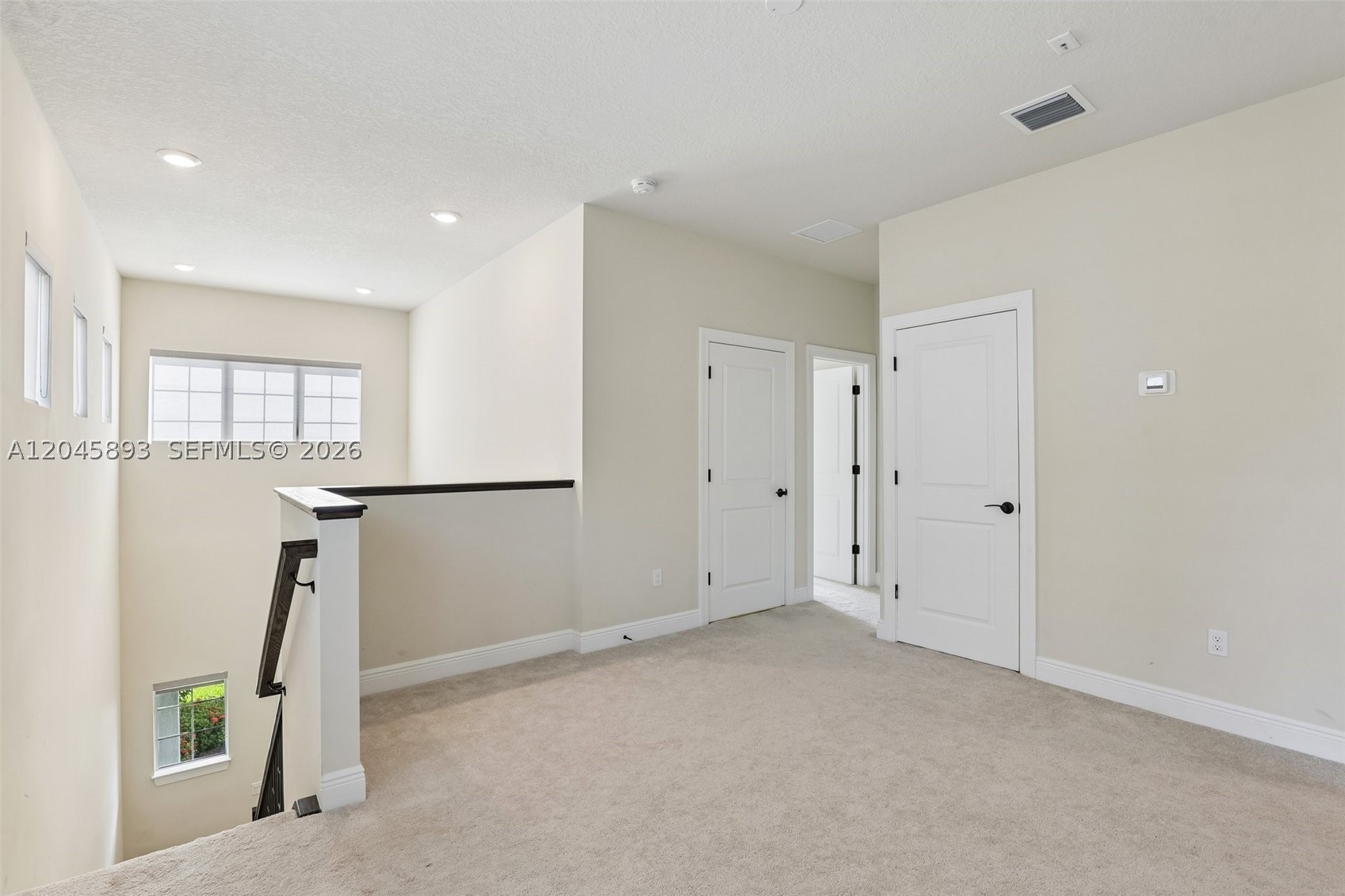 HILLCREST COUNTRY CLUB SO - Residential