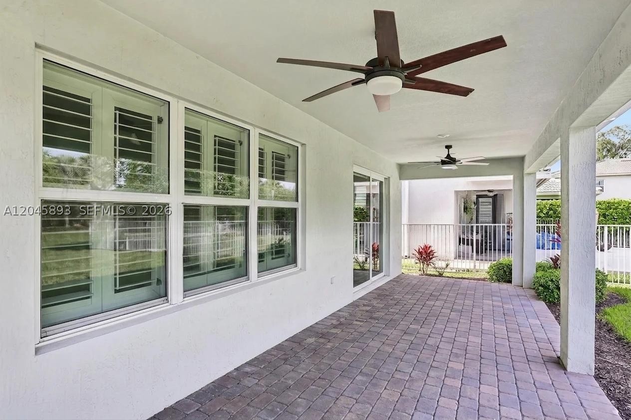 HILLCREST COUNTRY CLUB SO - Residential