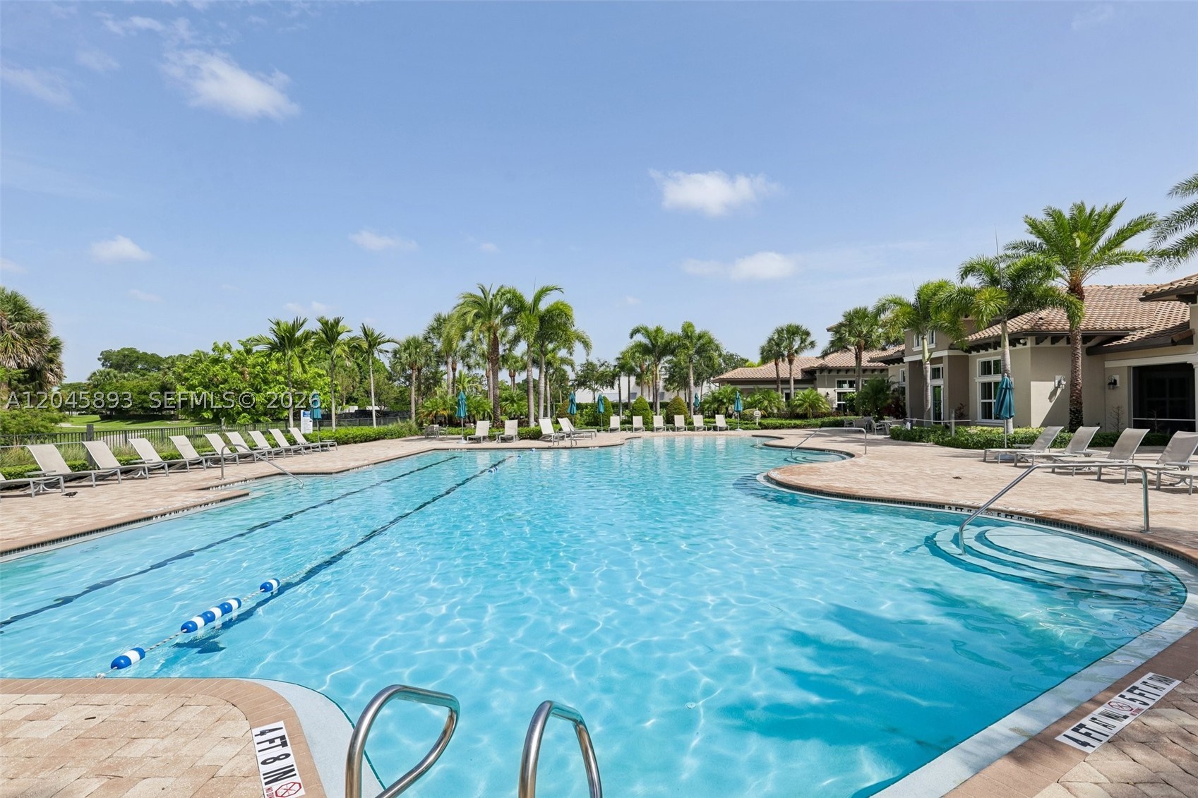 HILLCREST COUNTRY CLUB SO - Residential