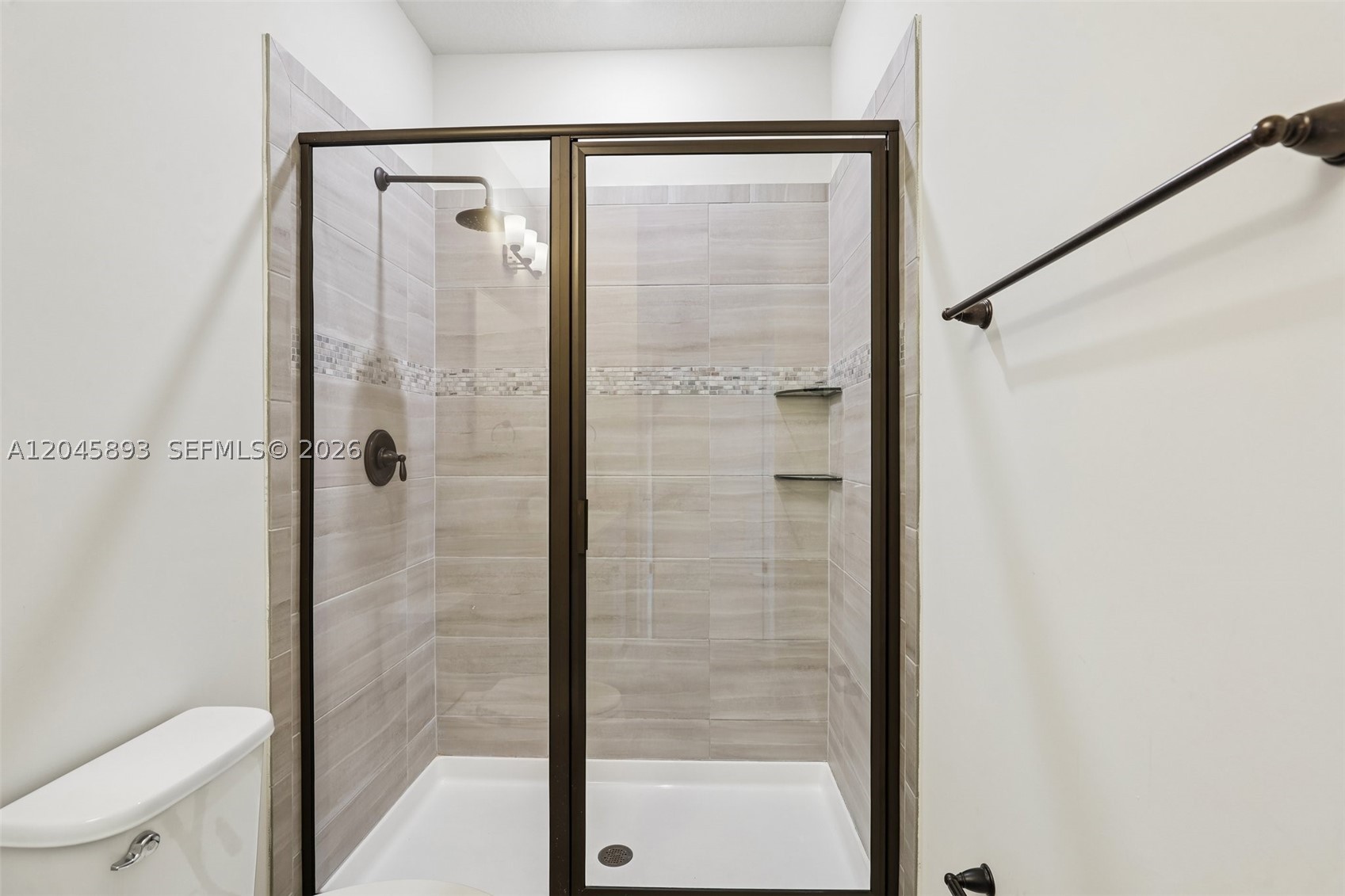 HILLCREST COUNTRY CLUB SO - Residential