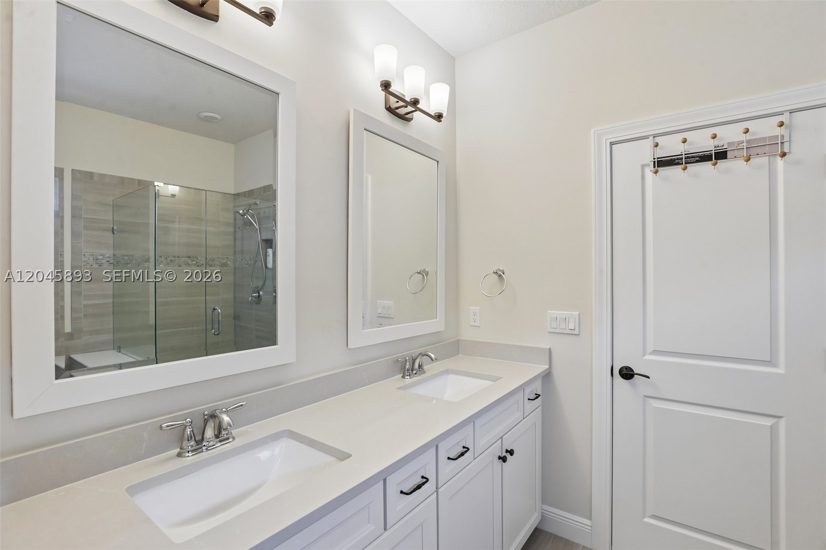 HILLCREST COUNTRY CLUB SO - Residential