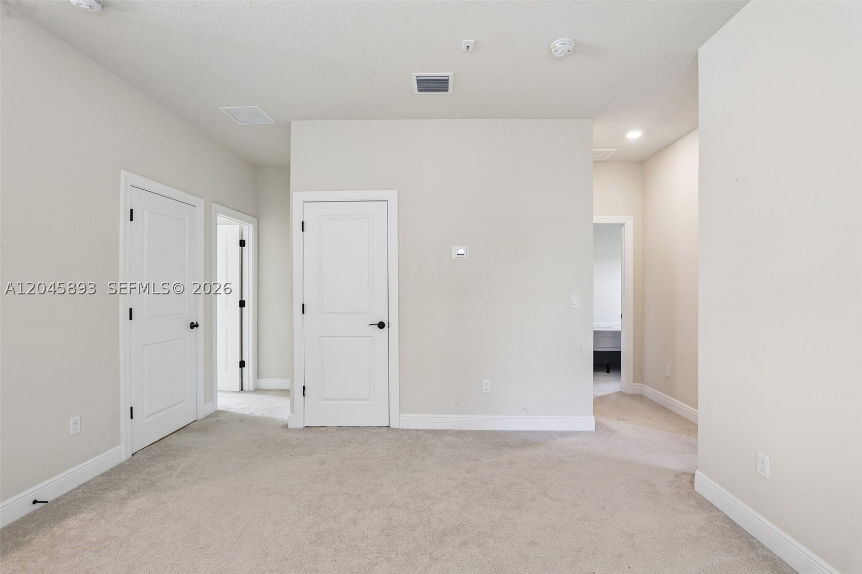 HILLCREST COUNTRY CLUB SO - Residential