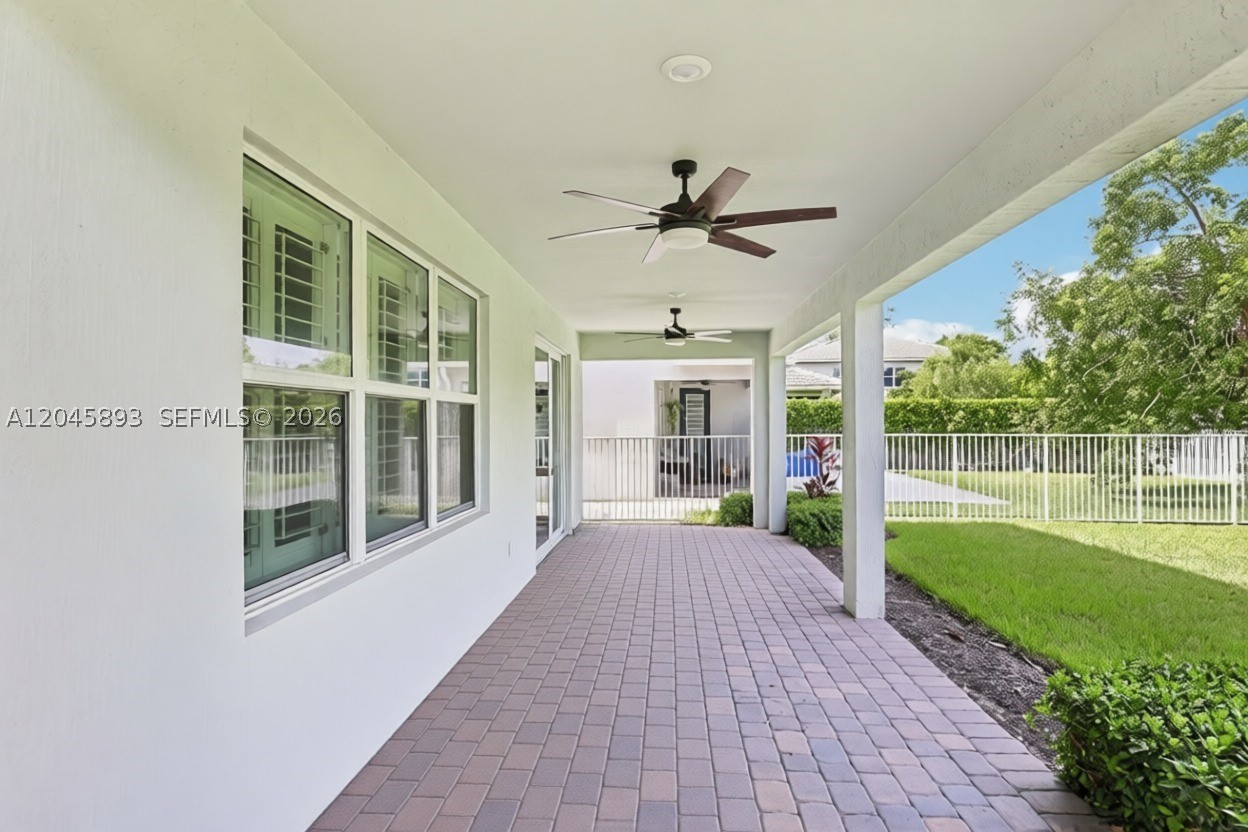 HILLCREST COUNTRY CLUB SO - Residential