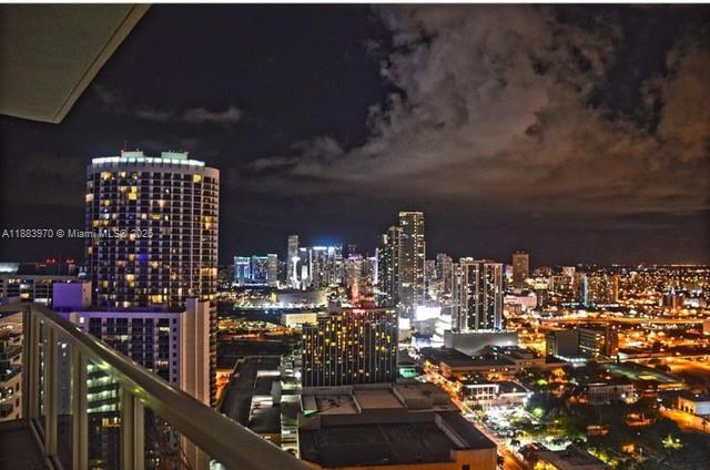 QUANTUM ON THE BAY CONDO - Residential
