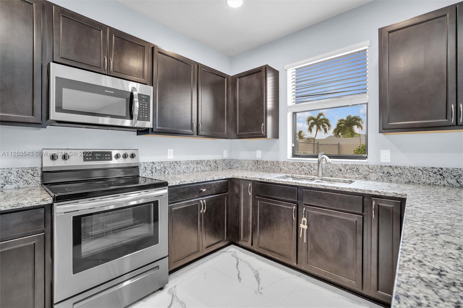 VIA VENTURA NEIGHBORHOOD - Residential