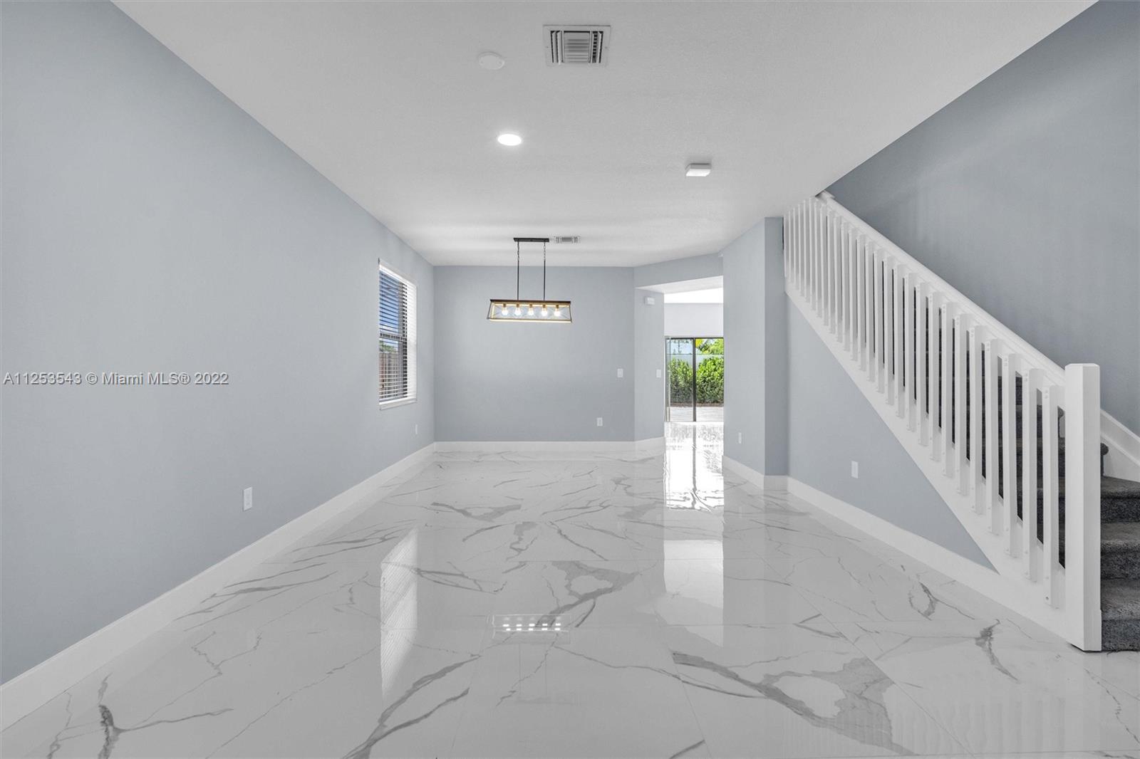 VIA VENTURA NEIGHBORHOOD - Residential
