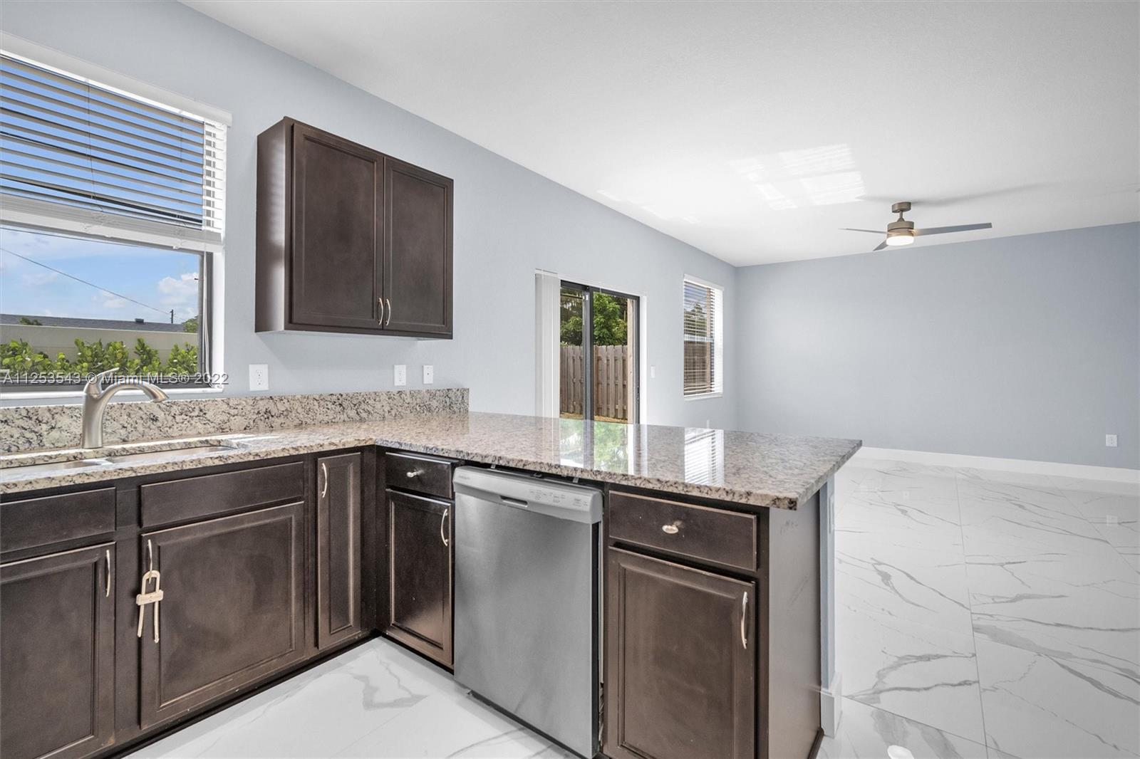 VIA VENTURA NEIGHBORHOOD - Residential