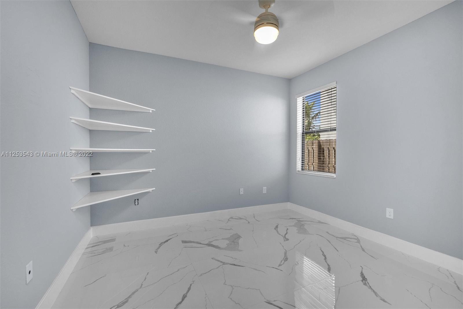 VIA VENTURA NEIGHBORHOOD - Residential