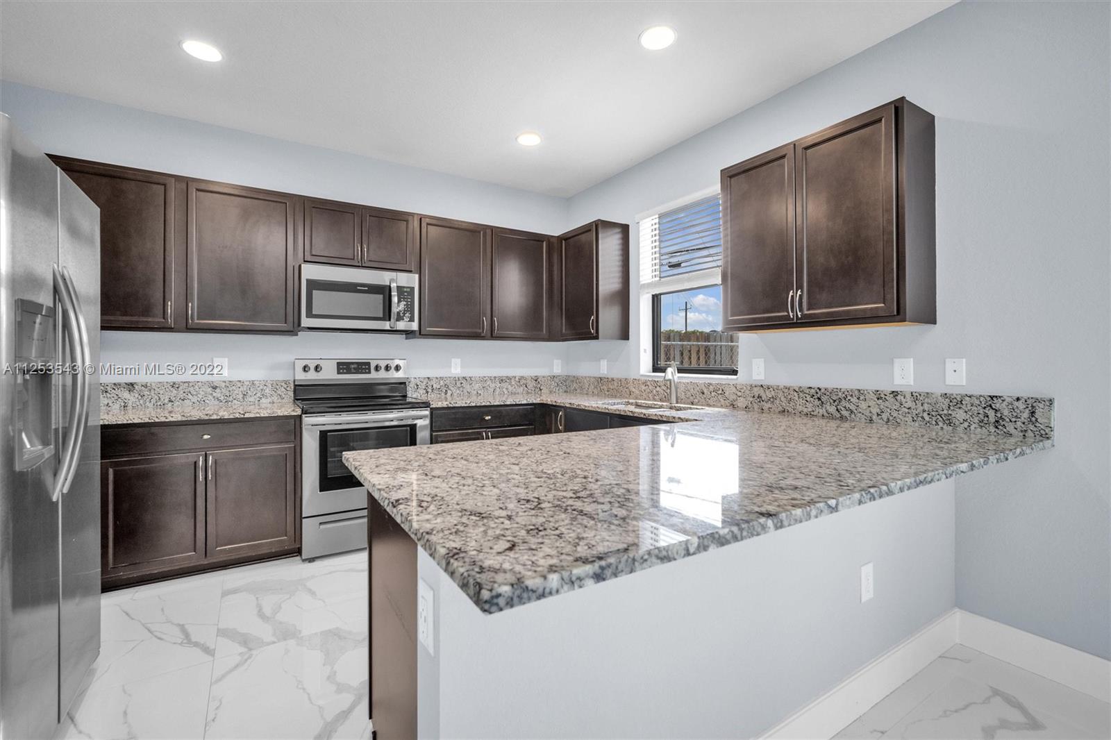 VIA VENTURA NEIGHBORHOOD - Residential