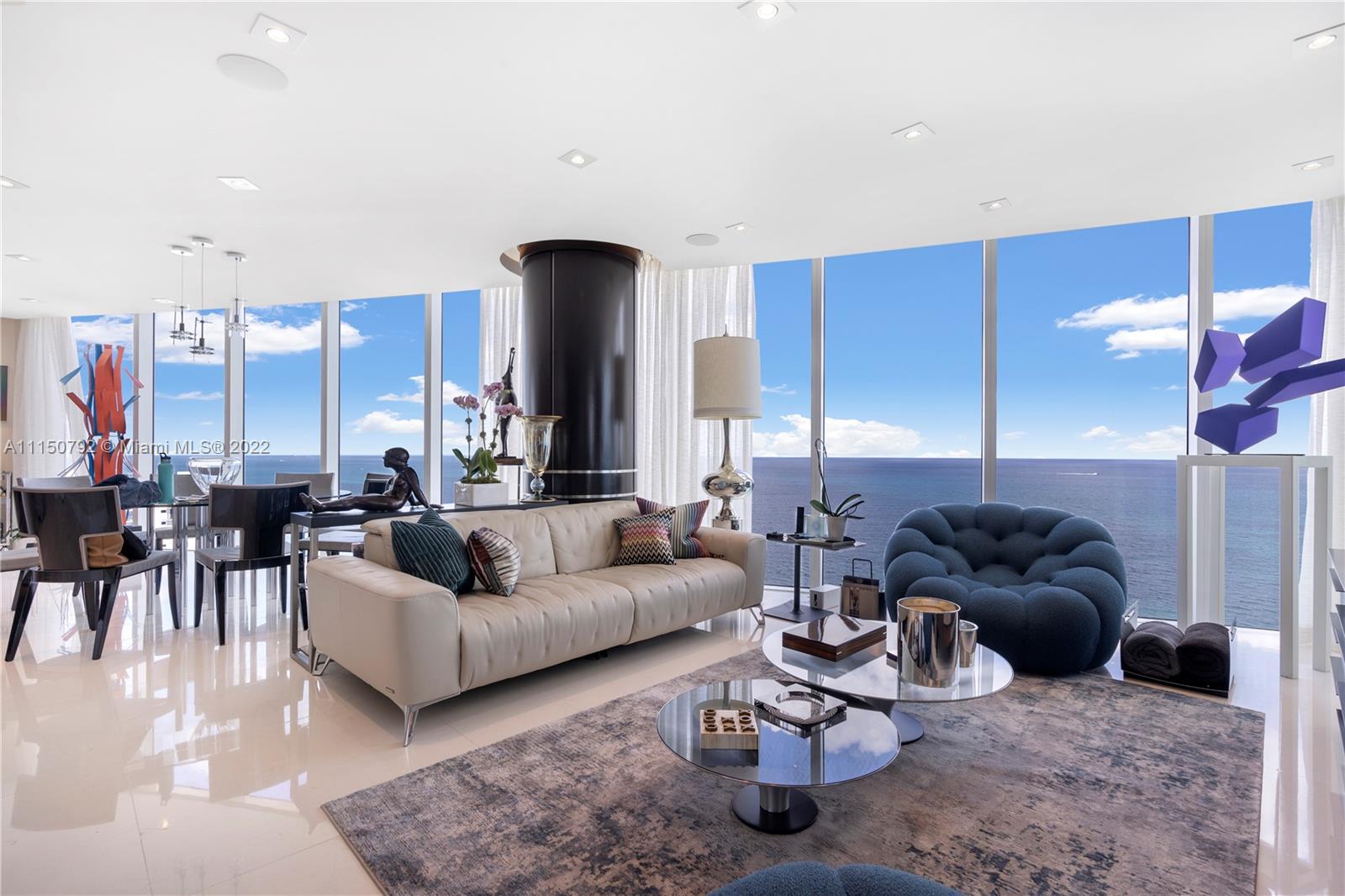 2711 HOLLYWOOD BEACH COND - Residential