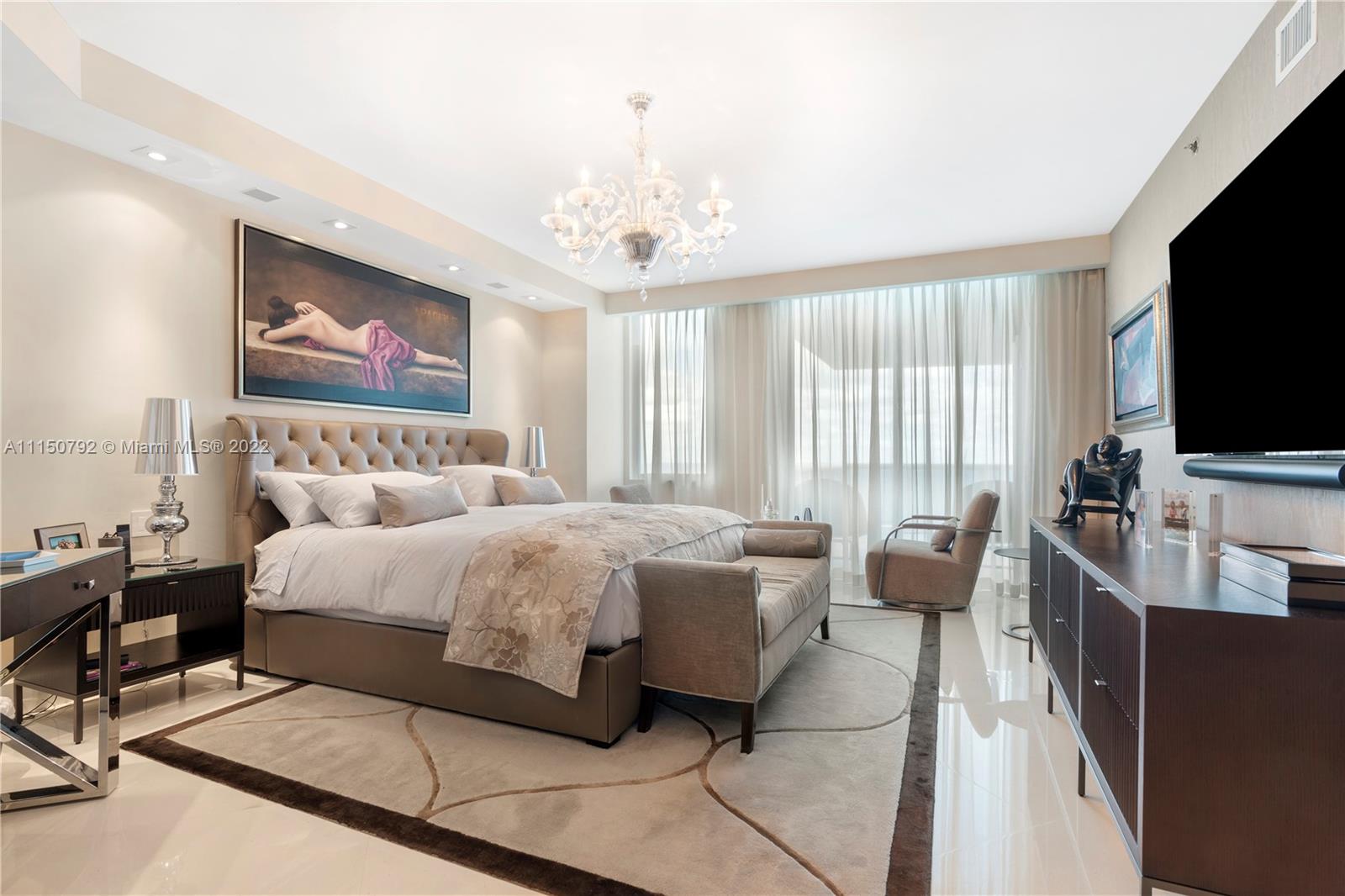 2711 HOLLYWOOD BEACH COND - Residential