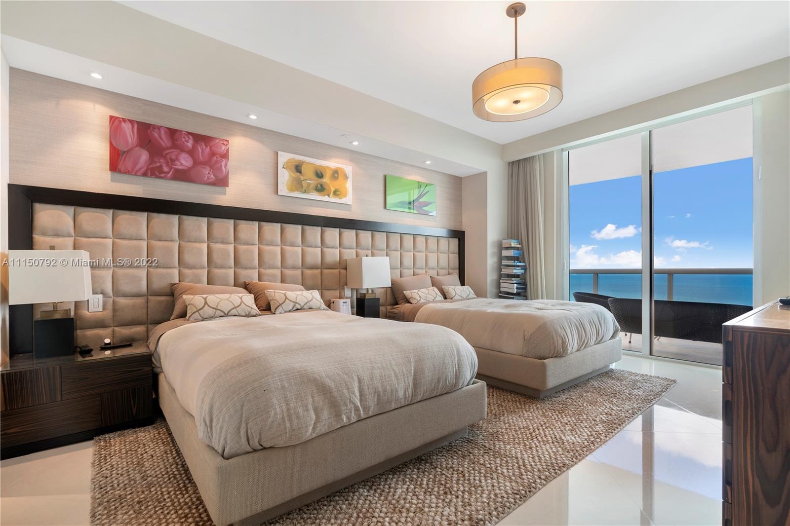 2711 HOLLYWOOD BEACH COND - Residential