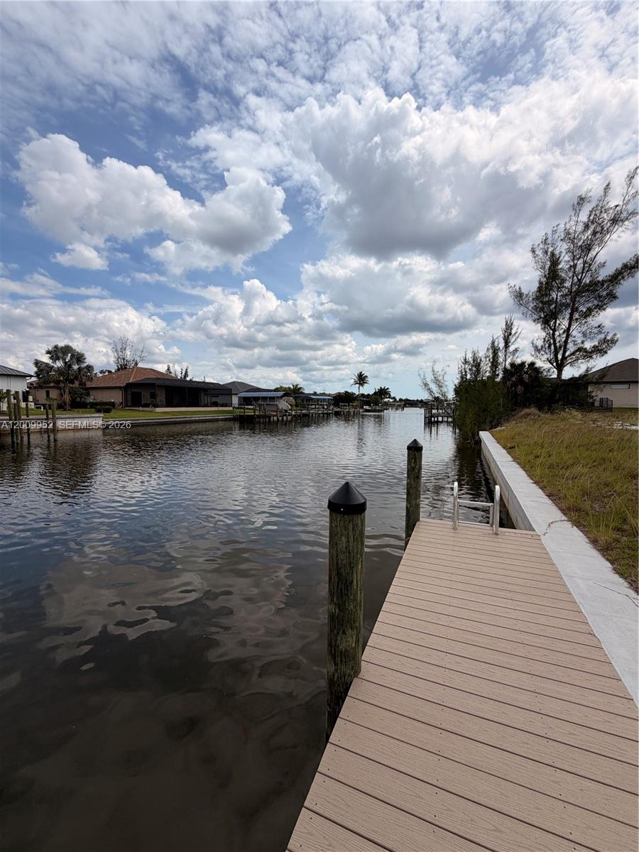 Prime Waterfront Lot with Approved Plans and Direct Ocean Access
This exceptional property includes fully approved plans for a two-story residence, offering a seamless path to construction. A newly completed seawall and dock (2025) enhance both the value and functionality of the lot.
Ideally situated in a highly sought-after neighborhood, this is a rare opportunity to build a custom waterfront home tailored to your vision. The property features direct ocean access, making it especially appealing for boating enthusiasts and those seeking a premium coastal lifestyle.A truly turnkey offering—ready for immediate development in one of the area’s most desirable locations.