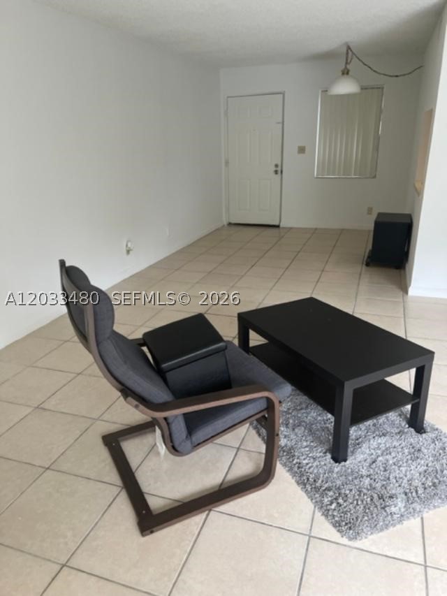 PRESIDENTIAL GOLFVIEW CON - Residential Lease