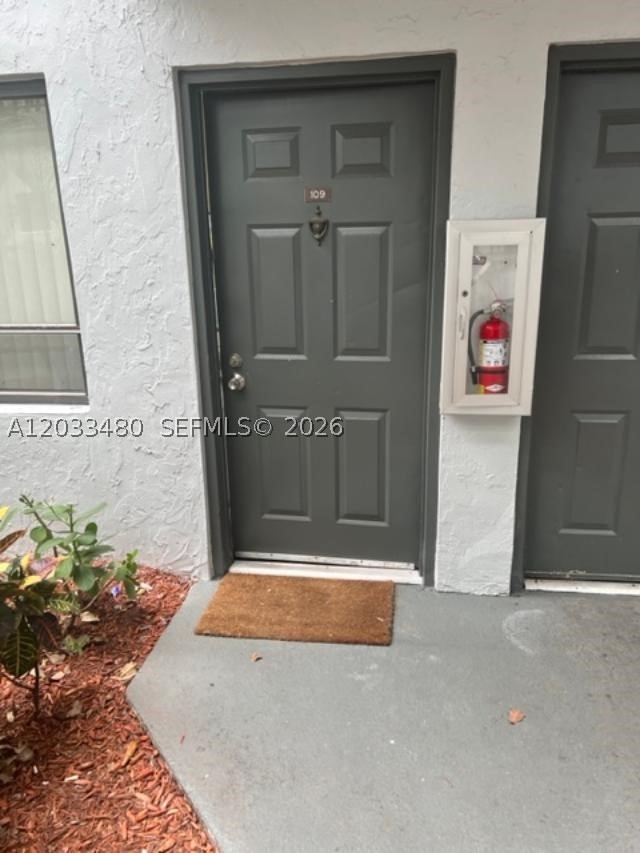 PRESIDENTIAL GOLFVIEW CON - Residential Lease