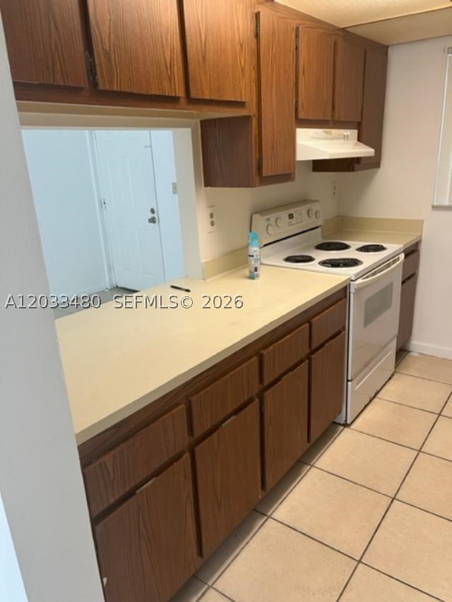 PRESIDENTIAL GOLFVIEW CON - Residential Lease