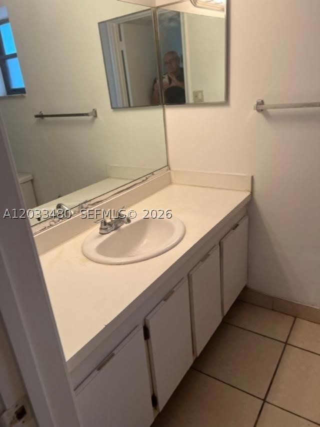 PRESIDENTIAL GOLFVIEW CON - Residential Lease
