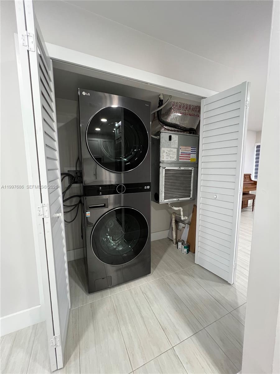 CHATEAUBLEAU VILLAS CONDO - Residential