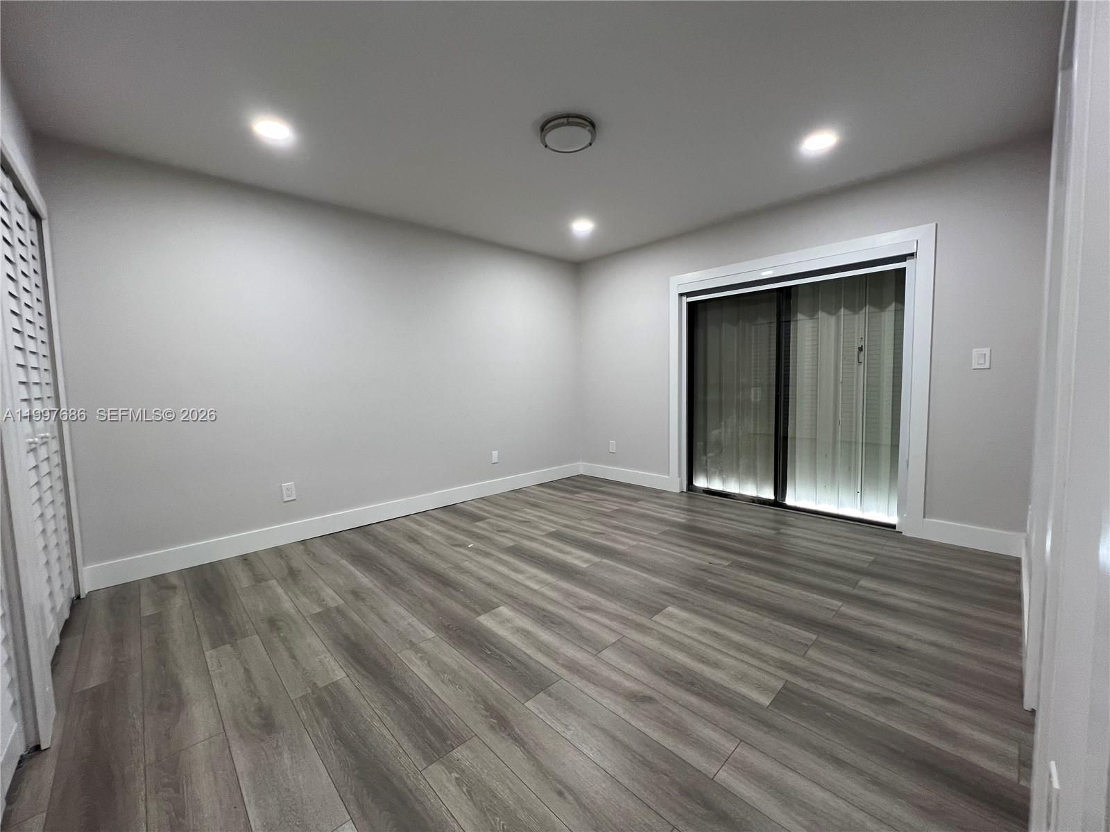 CHATEAUBLEAU VILLAS CONDO - Residential