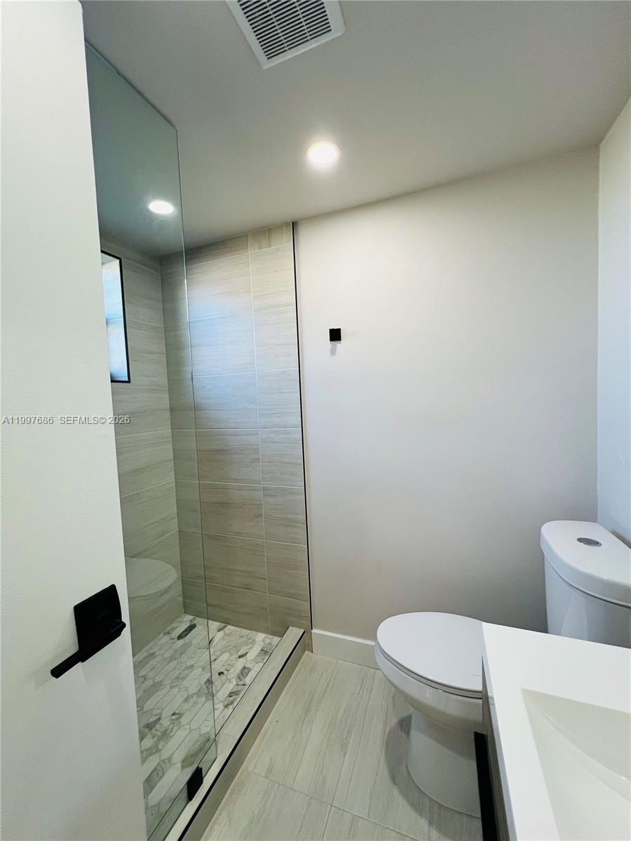CHATEAUBLEAU VILLAS CONDO - Residential